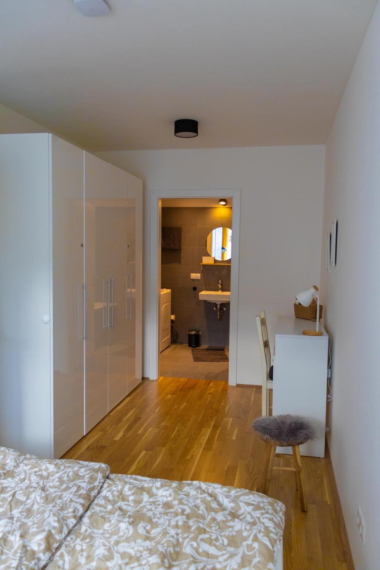 Danube City Lodge, Uptown, A/C Wenen Buitenkant foto